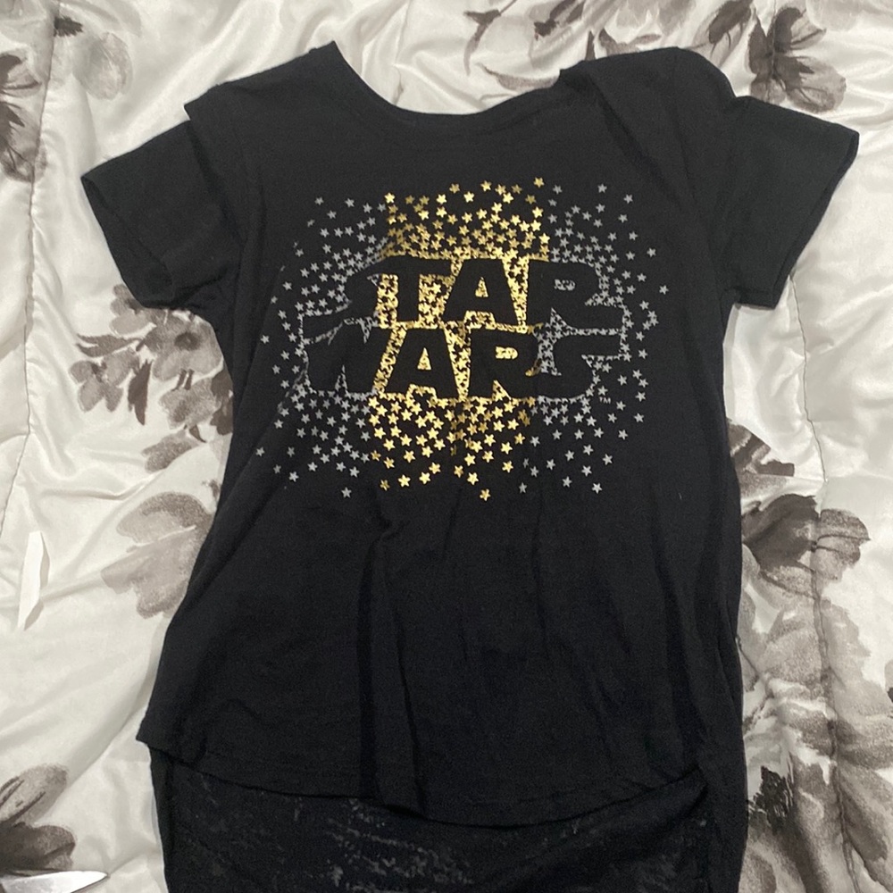 Excellent Condition/Only used Once Girl Star Wars Shirt